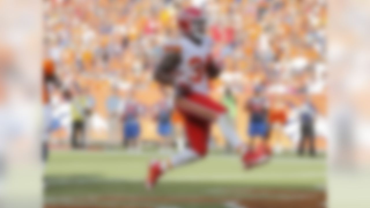 Jamaal Charles was forced to leave Week 2 with a high ankle sprain and was unable to return. In his absence, Davis went off for 28 touches, 103 scrimmage yards and a pair of touchdowns. Furthermore, you could argue that he looked better than Charles did before he went down. Last season's top fantasy runner is likely to miss some time, making Davis a viable fantasy starter in all formats.