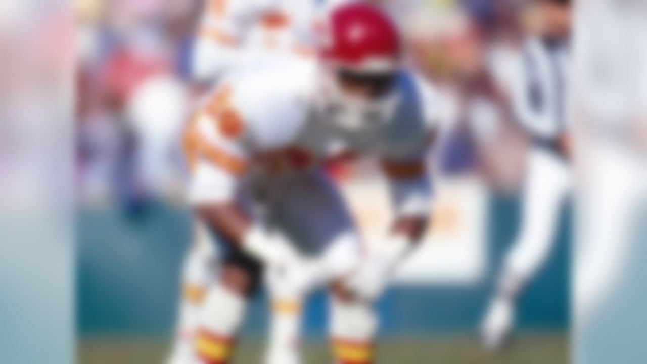 Kansas City Chiefs, 1983-1993; Oakland/Los Angeles, 1994-1998
» Voted to four Pro Bowls, First Team All-Pro two times
» Recorded 42 career interceptions