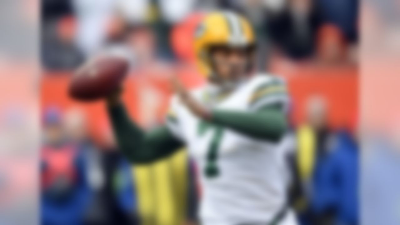 Green Bay Packers quarterback Brett Hundley throws against the Cleveland Browns in the first half of an NFL football game, Sunday, Dec. 10, 2017, in Cleveland. (AP Photo/David Richard)