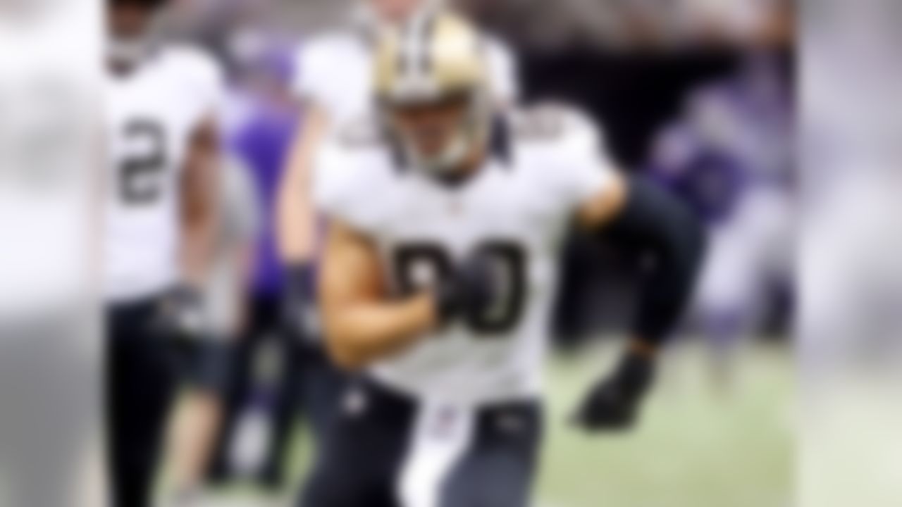 Graham was the only unanimously voted top player at a position this week by our experts, which is why he clocks in at No. 1 on this list. While Graham is currently second in fantasy points among tight ends (Martellus Bennett is first), there's no doubt that on any given Sunday Graham has the ability/potential to put up ridiculous numbers.