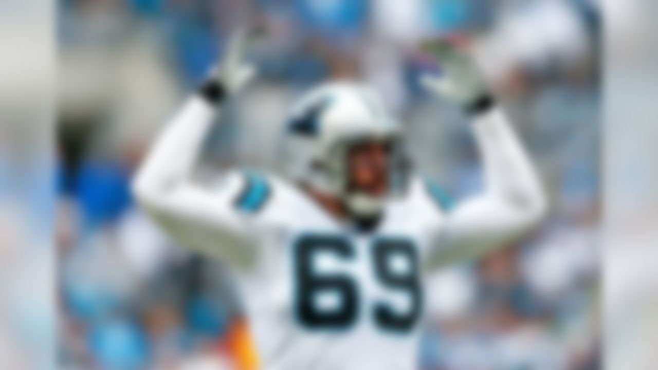 His output has decreased over the last couple years, but among active players, he is tied for the most career sacks (136) with Julius Peppers. Allen's probable Hall of Fame case is devoid of just one line: "Won a Super Bowl ring in ..." Allen has, at times, been absolutely dominant. His motor is darn-near legendary. This was all on display in 2011, when he racked up 22 sacks -- tied for the second-highest total ever, just behind Michael Strahan's 22.5 in 2001.