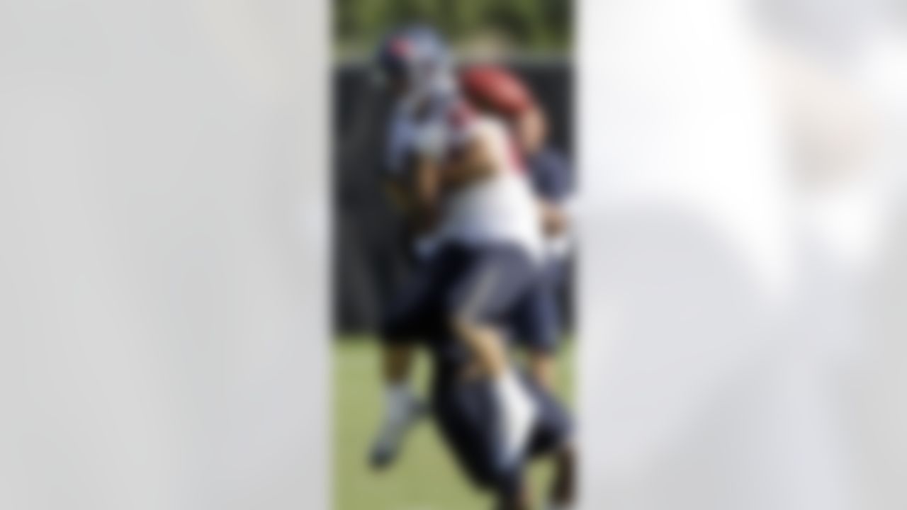 Houston Texans wide receiver David Anderson (89) has a pass knocked away by cornerback Mark Parson, rear, during a NFL football training camp practice Wednesday, Aug. 4, 2010,  in Houston. (AP Photo/David J. Phillip)