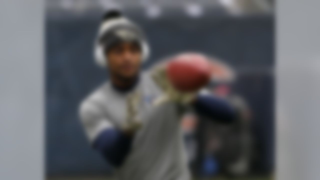 Tennessee Titans wide receiver Tajae Sharpe warms up before an NFL football game against the Chicago Bears, Sunday, Nov. 27, 2016, in Chicago. (AP Photo/Charles Rex Arbogast)