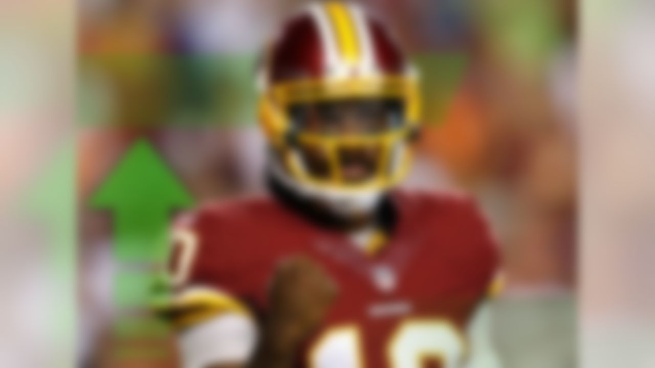 NFL Media Insider Ian Rapoport reported on Thursday that RGIII will start for Washington on Sunday against the Minnesota Vikings. This is perfect timing with the likes of Aaron Rodgers, Matthew Stafford, Matt Ryan and Jay Cutler on their bye week. RGIII could help spark this offense and makes for a nice spot start against the Vikings, even though their defense isn't conceding a ton of points to fantasy quarterbacks.