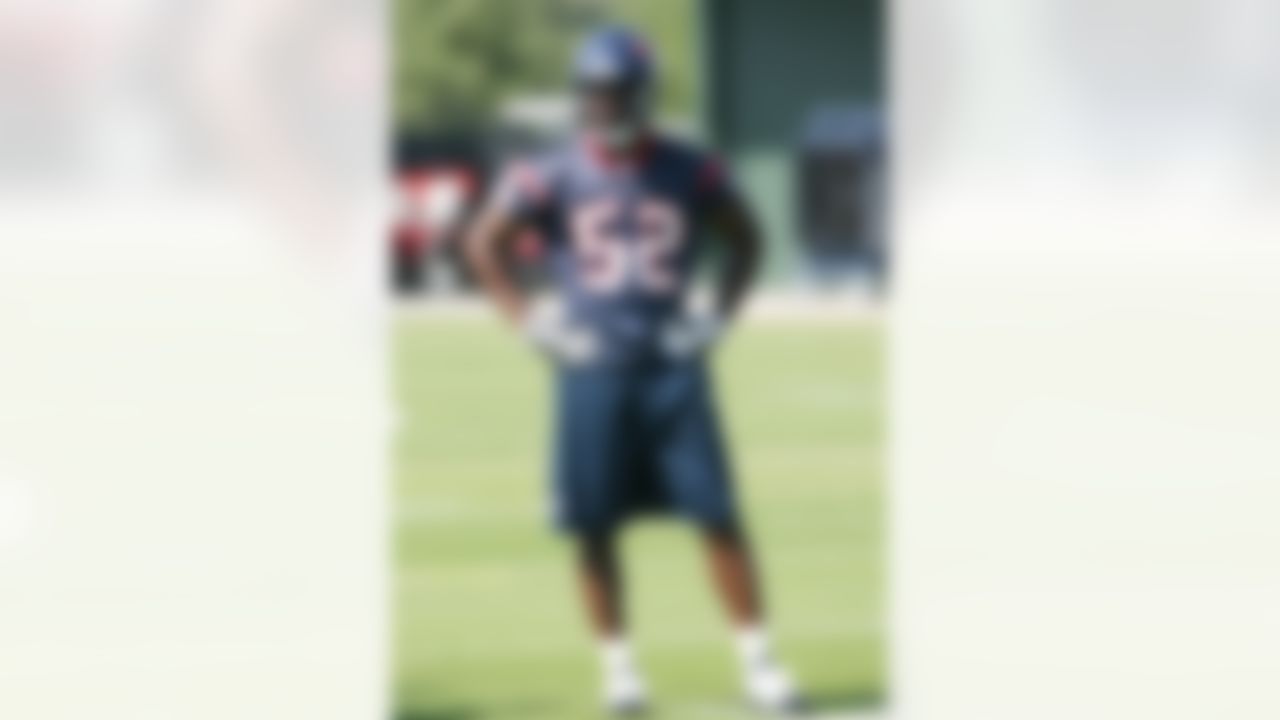 HOUSTON - MAY 09:  Rookie linebacker from Virginia Tech  Xavier Adibi #52  of the Houston Texans participates in morning drills May 9, 2008 in Houston,Texas.  (Photo by Bob Levey/Getty Images)