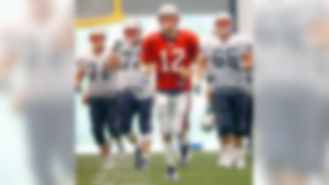 FOXBORO, MA - JULY 24:  Tom Brady #12 of the New England Patriots participates in a drill during the first day of training camp at Gillette Stadium on July 24, 2008 in Foxboro, Massachusetts.  (Photo by Jim Rogash/Getty Images)