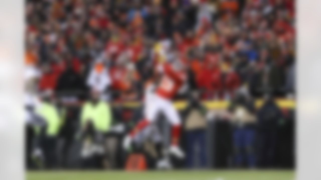 Kansas City Chiefs wide receiver Kadarius Toney (19) attempts a catch during an NFL Conference Championship playoff game against the Cincinnati Bengals on Sunday, January 29, 2023 in Kansas City, Missouri.