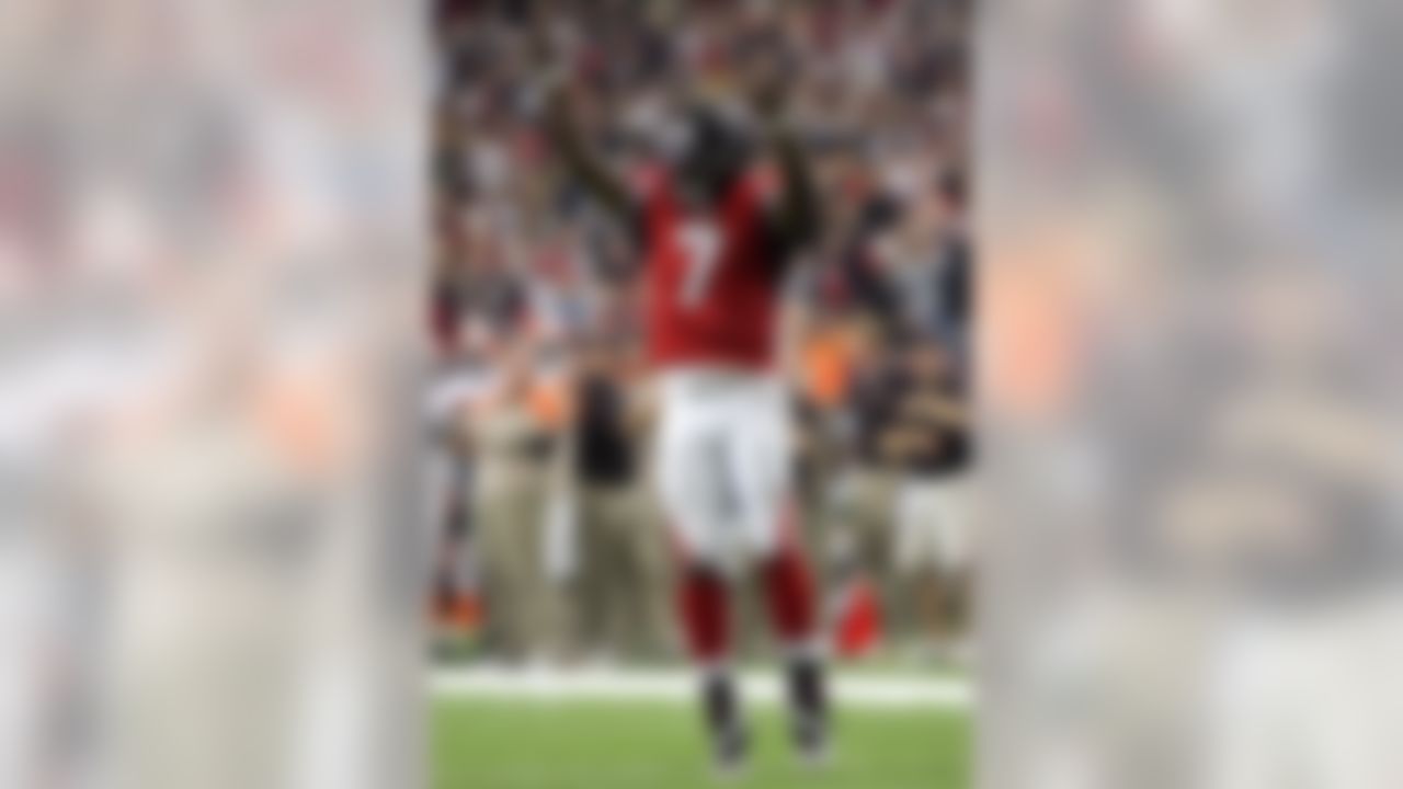 Michael Vick Returns For Falcons Final Game In The Georgia Dome