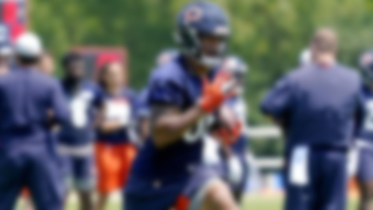 Chicago Bears wide receiver Khalil McClain runs with a ball during NFL football practice in Lake Forest, Ill., Wednesday, June 9, 2021.