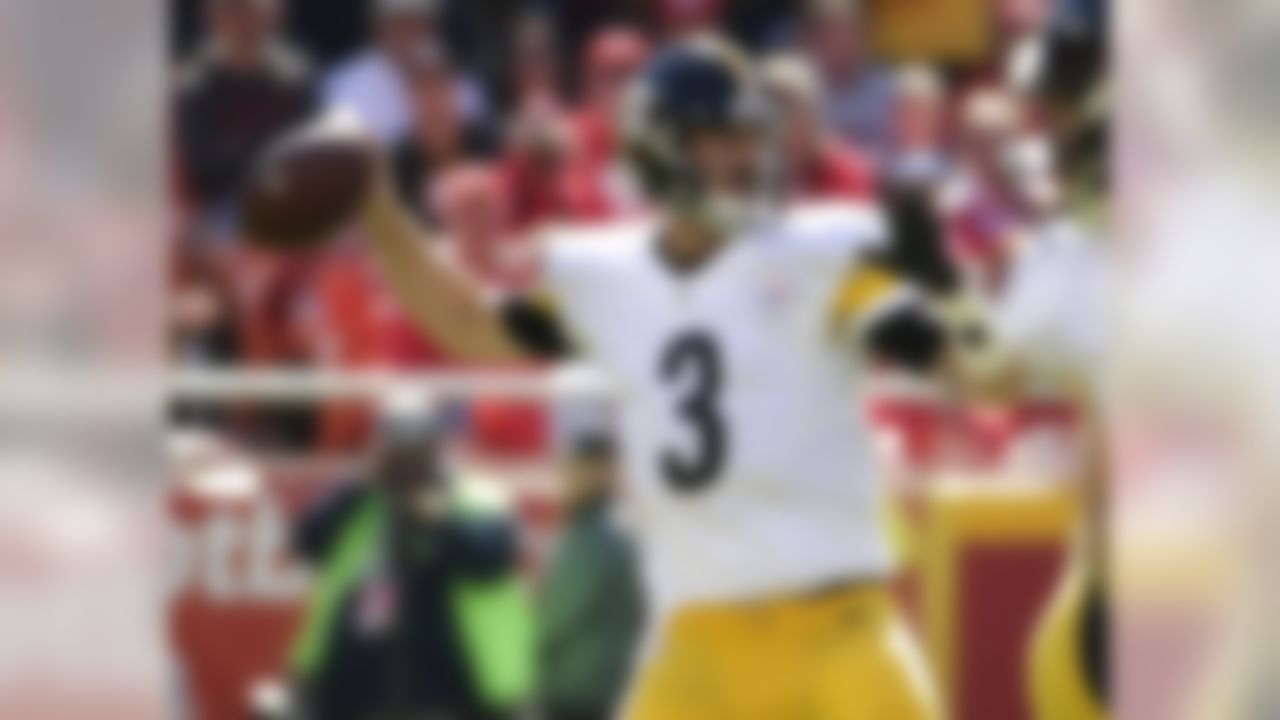Pittsburgh Steelers quarterback Landry Jones (3) throws during the first half of an NFL football game against the Kansas City Chiefs in Kansas City, Mo., Sunday, Oct. 25, 2015. (AP Photo/Charlie Riedel)