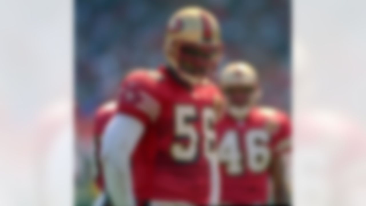 San Francisco 49ers linebacker Chris Doleman takes a break during a 39-17 49ers victory over the Atlanta Falcons on Sept. 29, 1996. (AP Photo/Al Golub)