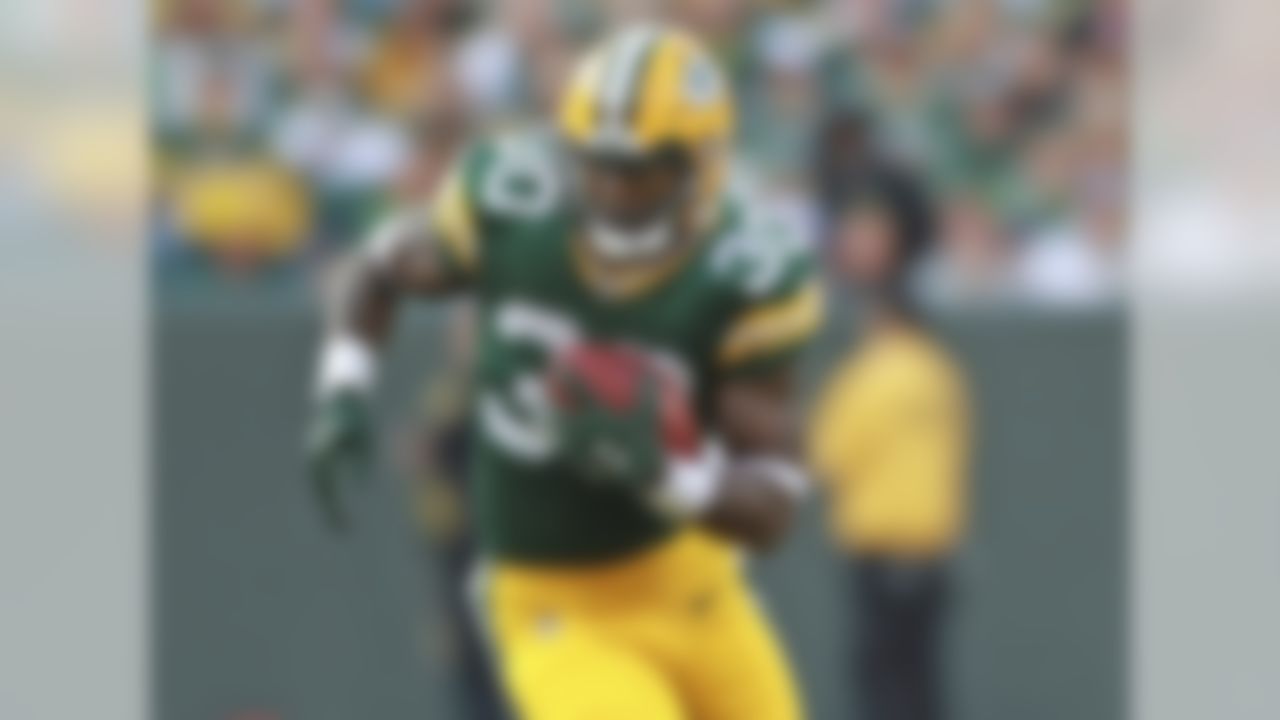 Death, taxes and the #PackIRs. Three things we can count on each and every year. The Packers lost Aaron Jones to a knee injury and then backup Ty Montgomery was sidelined with a rib injury. That put fourth-round rookie Jamaal Williams into the spotlight, and he delivered just what the Packers needed. A power runner from BYU, Williams didn't put too many "wow" plays on tape, but he ground out tough yards and continuously moved the chains for this struggling offense. The exact nature and severity of the injuries to Jones and Montgomery aren't known at this point, but Williams could be set to inherit a sizable workload for the foreseeable future. Williams gets a tough draw facing the Ravens next week, who've allowed a whopping 90 yards on the ground to opposing running backs in their last two games, but volume is volume and Williams will be at worst a flex option. (Percent owned: 25.7, FAAB suggestion: 20-25 percent)