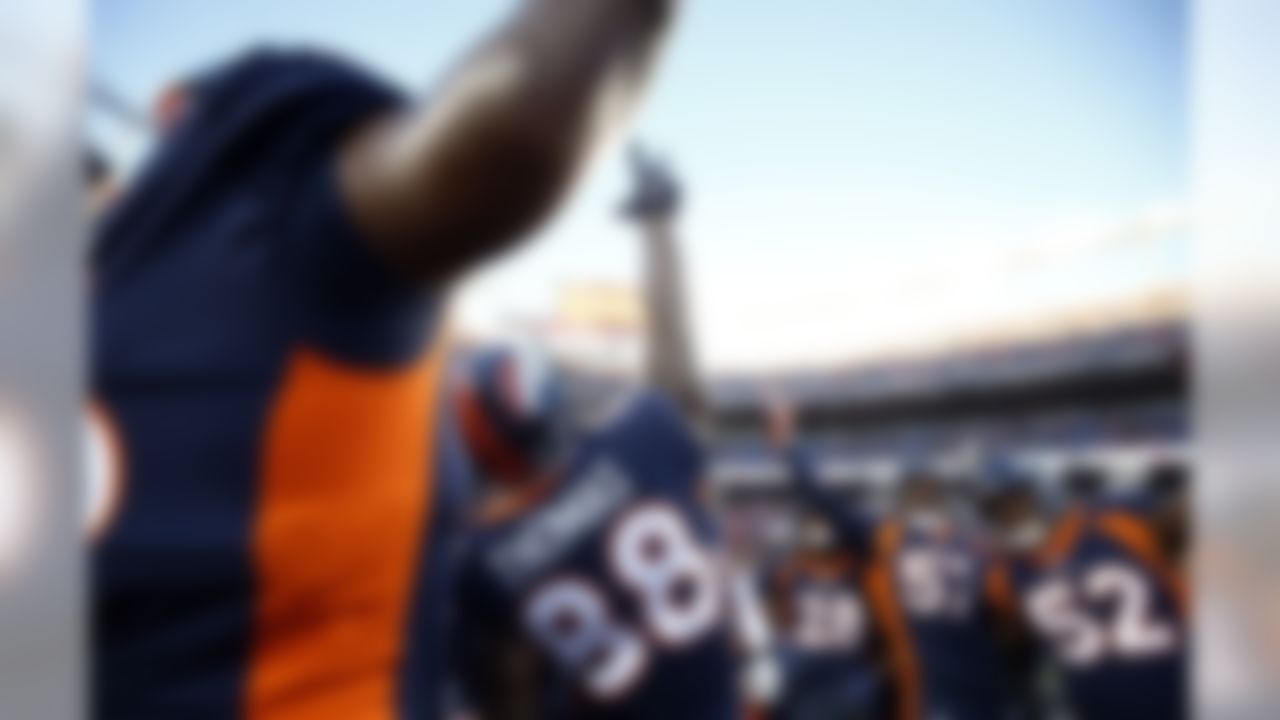 Denver Broncos wide receiver Demaryius Thomas (88) reacts with teammates before an NFL football game against the New York Giants Sunday, Oct. 15, 2017, in Denver. (AP Photo/Jack Dempsey)