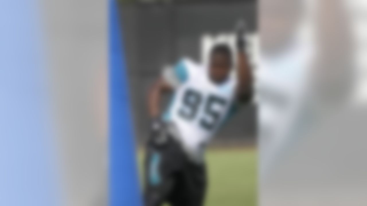 Jacksonville Jaguars defensive tackle D'Anthony Smith works on a drill during a practice at NFL football training camp,  Saturday, July 28, 2012, in Jacksonville, Fla. (AP Photo/John Raoux)