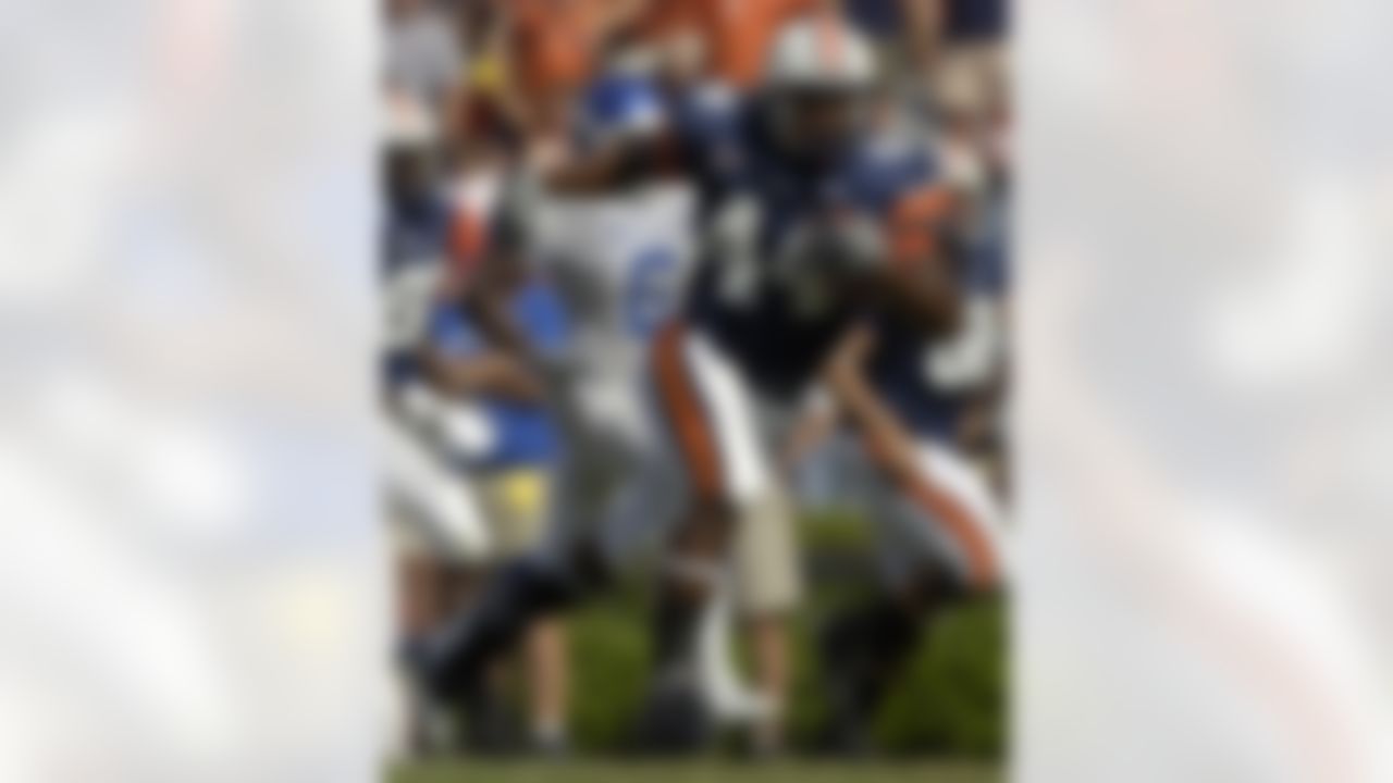 Auburn running back Ben Tate breaks free on a 42-yard touchdown run against Buffalo in the fourth quarter during a college football game on Saturday, Sept. 23, 2006 in Auburn, Ala. Auburn won 38-7.(AP Photo/Todd J. Van Emst)