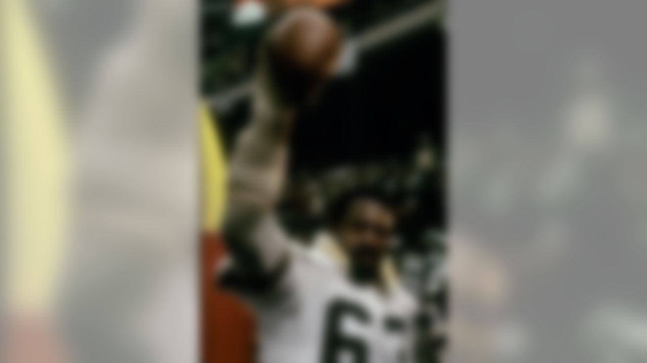 Oakland Raiders Hall of Fame guard Gene Upshaw (63) celebrates following Super Bowl XV, a 27-10 victory over the Philadelphia Eagles on January 25, 1981, at the Louisiana Superdome in New Orleans, Louisiana. (Photo by MPS/NFL)