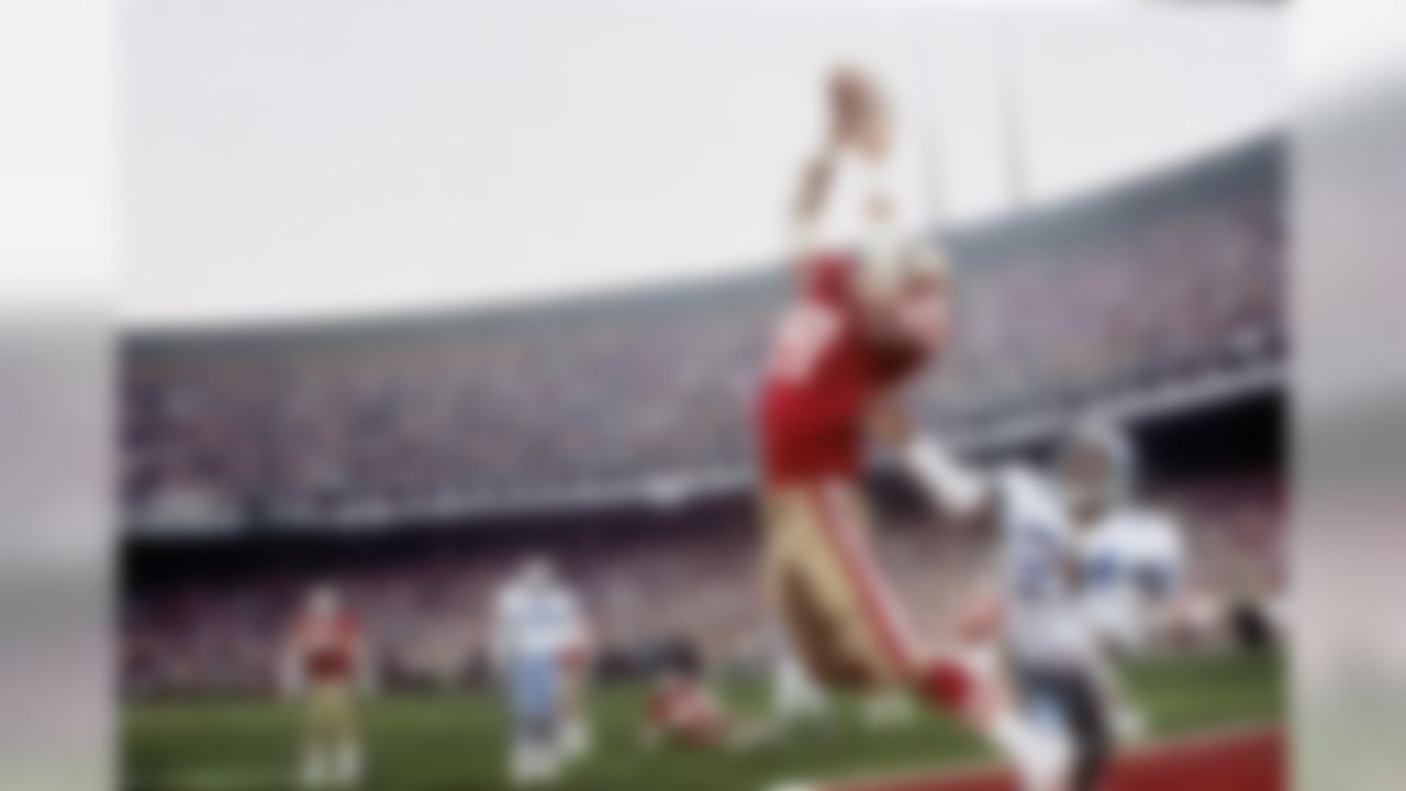 San Francisco 49ers Dwight Clark (87) in action, making "The Catch" and scoring the game winning touchdown vs the Dallas Cowboys Everson Walls (24) during the NFC Championship game at Candlestick Park in San Fransisco on January 10, 1982. (Walter Iooss Jr./Sports Illustrated/Getty Images)