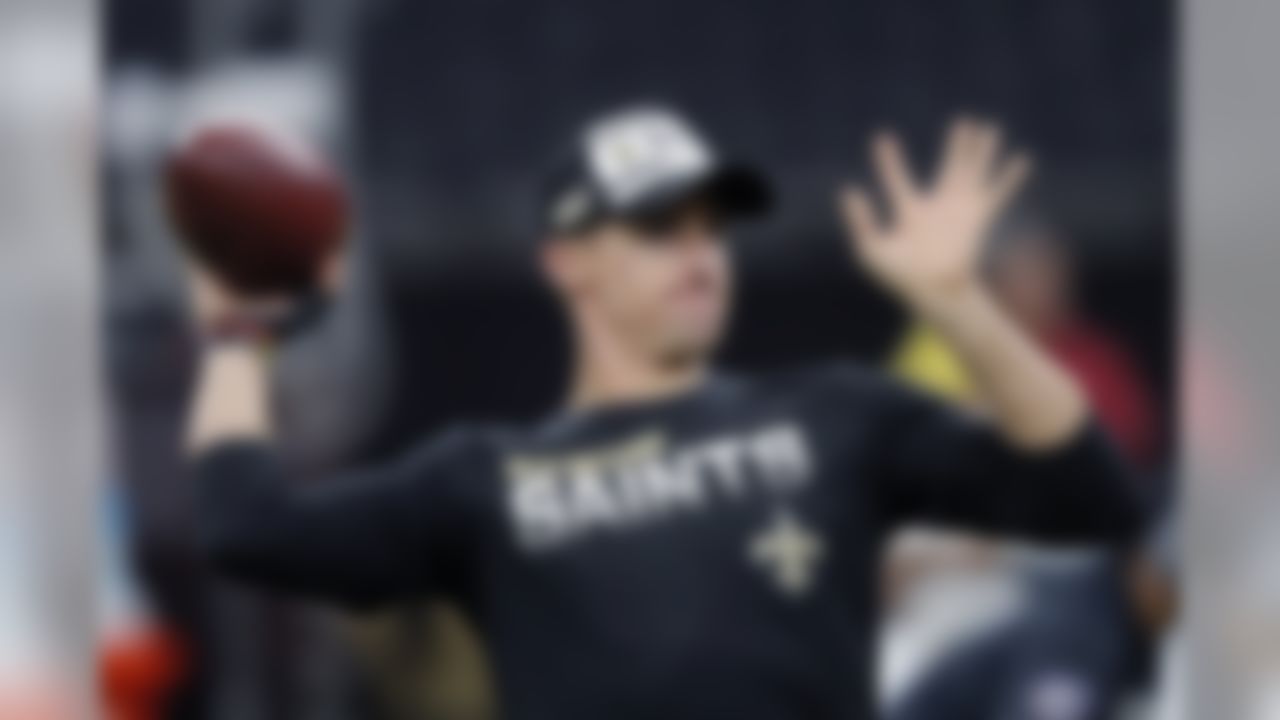 New Orleans Saints quarterback Drew Brees lwarms up before an NFL football game against the Arizona Cardinals in New Orleans, Sunday, Oct. 27, 2019. (AP Photo/Bill Feig)