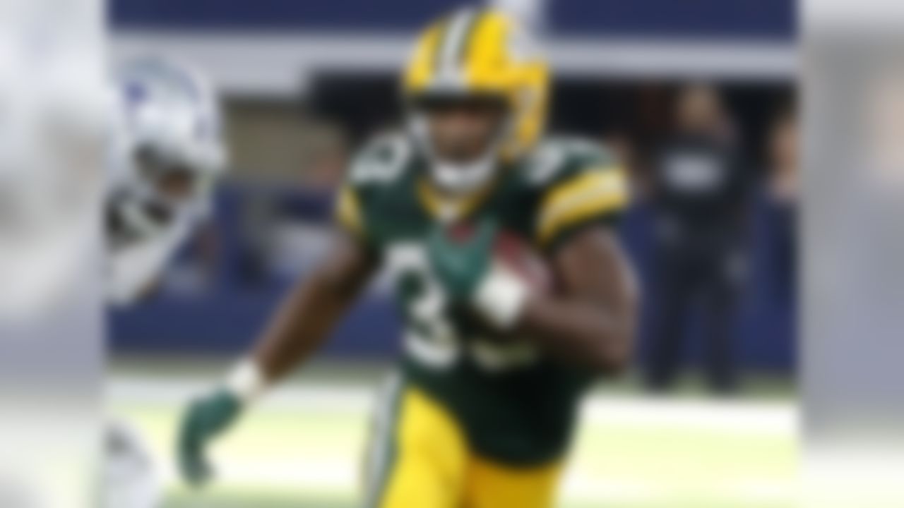 There were a lot of questions surrounding the Packers backfield this week, with Ty Montgomery (ribs) and Jamaal Williams (knee) practicing. Aaron Jones put an end to those questions (for now) with a fantastic performance against the Cowboys. Jones averaged 6.6 yards per carry by taking his 19 totes for 125 yards and a touchdown. He showed great burst, patience, and vision, continuously shooting through Dallas' defense for chunk gains. He played 52 snaps to Williams' two, and might have a stranglehold on the starting job, or at least a large portion of it, even after Montgomery returns. If Jones is still on your waiver-wire, fix that immediately. (Percent owned: 29.8, FAAB suggestion: 50 percent)
