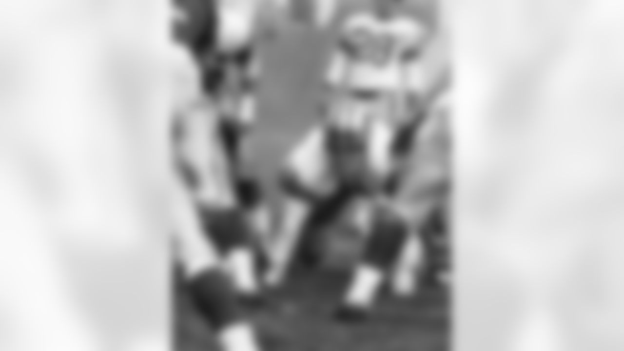 Detroit Lions defensive tackle Alex Karras (71) in action during the Lions 28-10 victory over the Los Angeles Rams on October 29, 1961 at the Los Angeles Memorial Coliseum in Los Angeles, California. (National Football League)