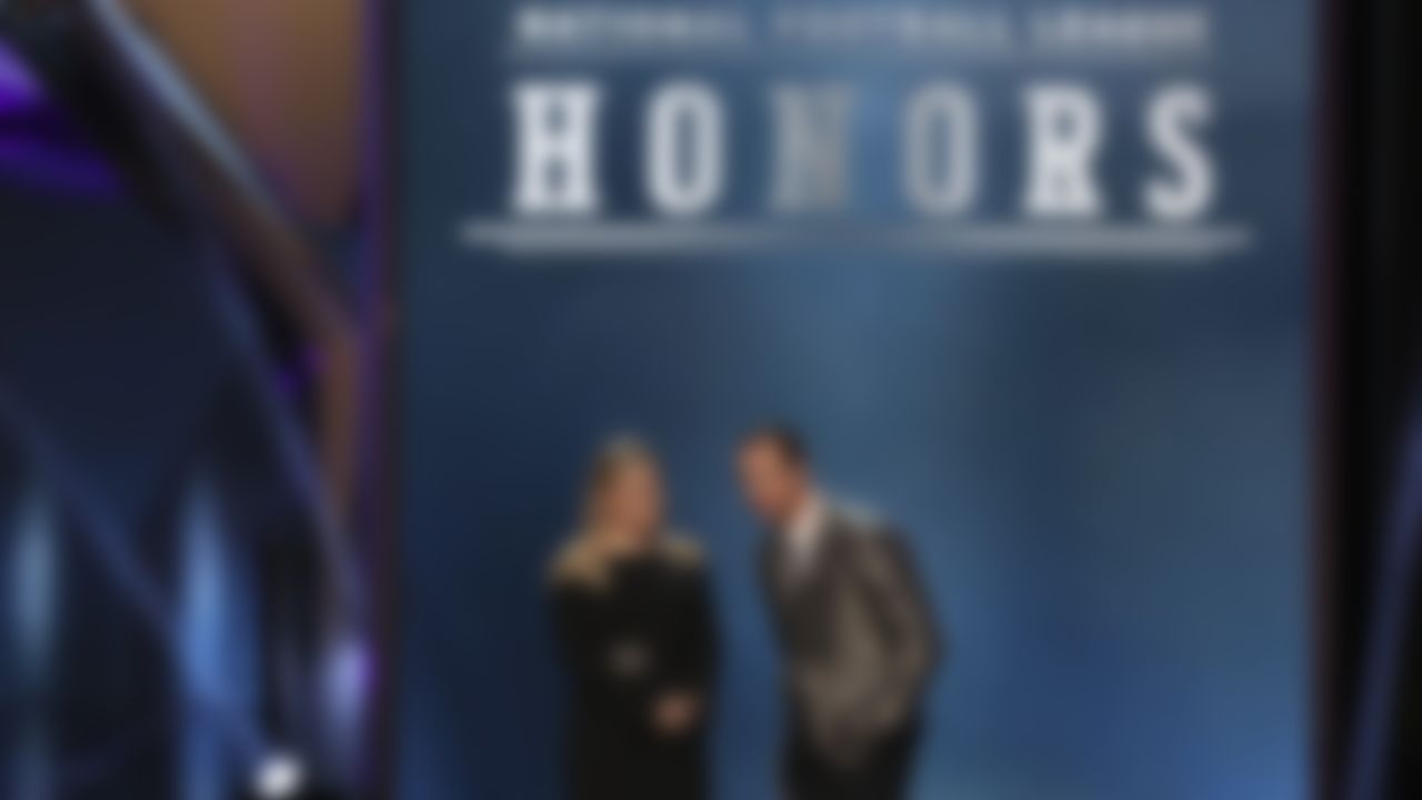 Singer Kelly Clarkson and New Orleans quarterback Drew Brees (9) during the 7th Annual NFL Honors awards show on Saturday, Feb. 3, 2018 in Minneapolis, Minn.