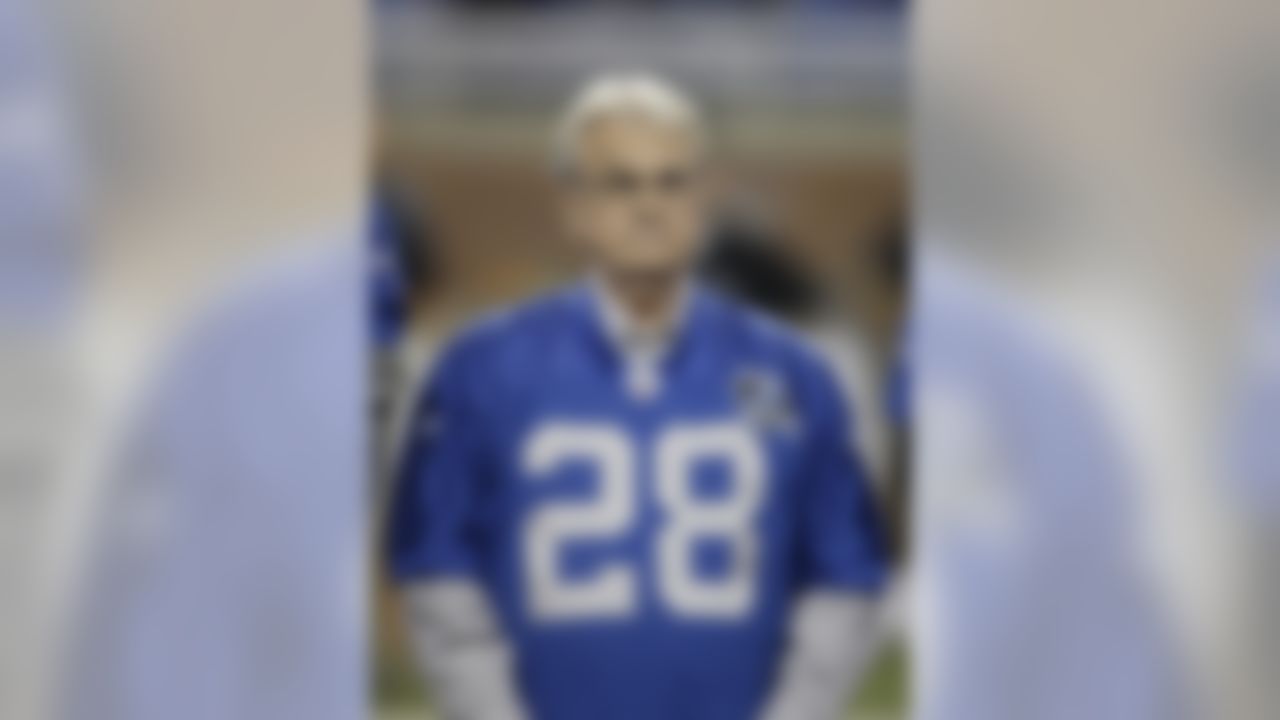 Former Detroit Lions safety Yale Lary stands during a half time ceremony naming the teams 75th season all-time team during an NFL football in Detroit, Sunday, Nov. 9, 2008. (AP Photo/Paul Sancya)