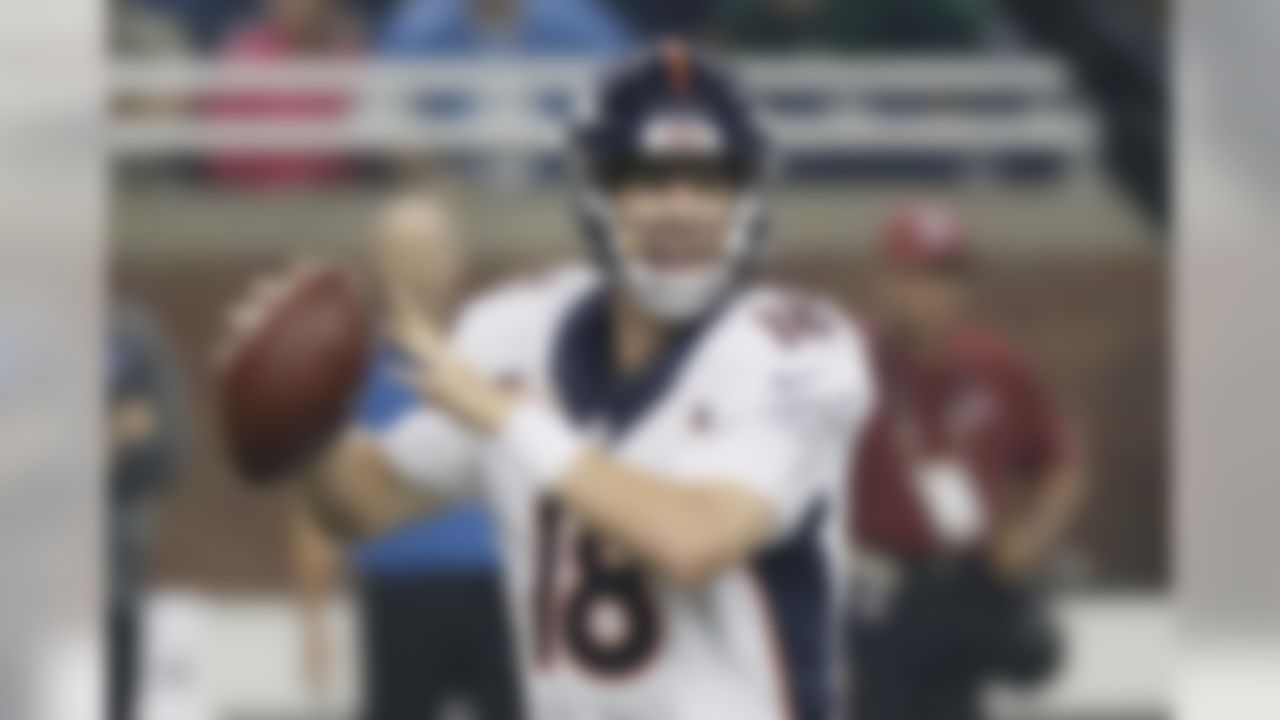 Denver Broncos quarterback Peyton Manning looks to pass during the first half of an NFL football game against the Detroit Lions, Sunday, Sept. 27, 2015, in Detroit. (AP Photo/Duane Burleson)