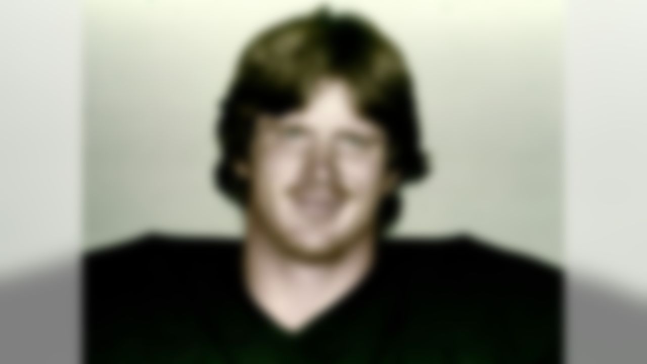 Oakland Raiders Hall of Fame tight end Dave Casper in 1980. (National Football League)