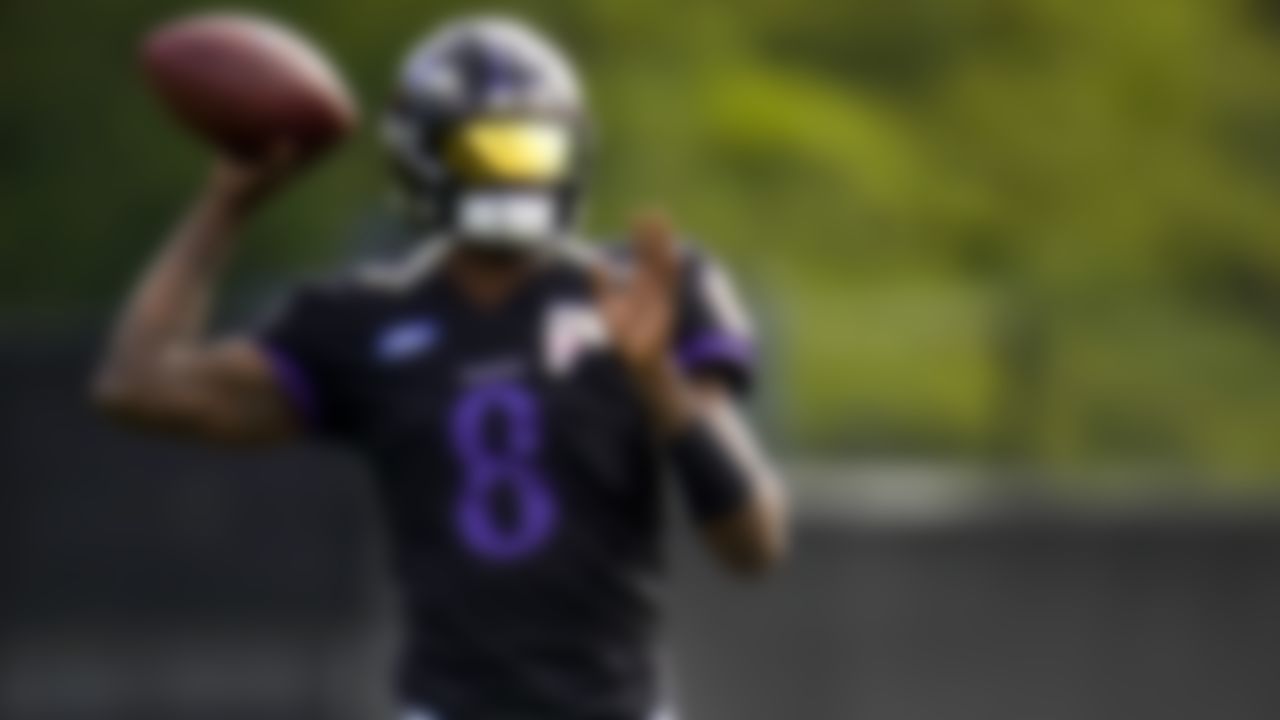 Baltimore Ravens quarterback Lamar Jackson works out during an NFL football camp practice, Monday, Aug. 17, 2020, in Owings Mills, Md.