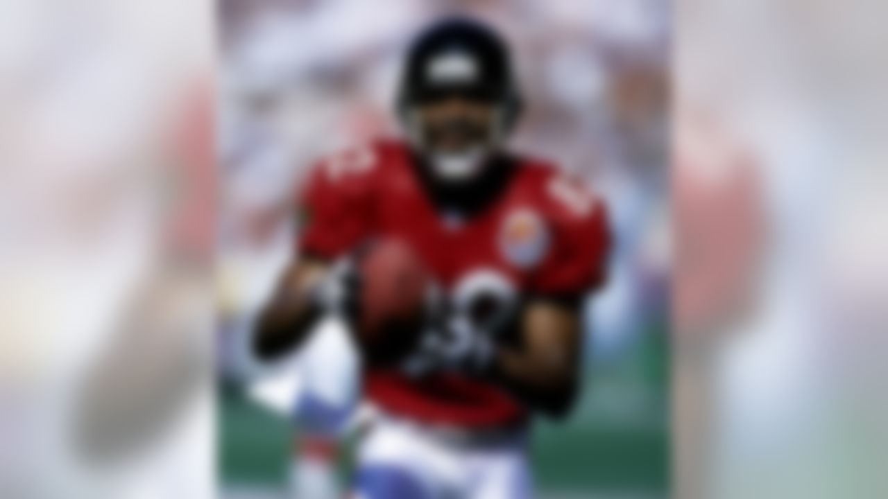 Wide receiver Jimmy Smith (82) of the Jacksonville Jaguars, playing for the AFC, during the 2000 Pro Bowl, a 51 to 31 NFC victory played on February 06, 2000 at Aloha Stadium in Honolulu, Hawaii. Photo by NFL/WireImage.com.