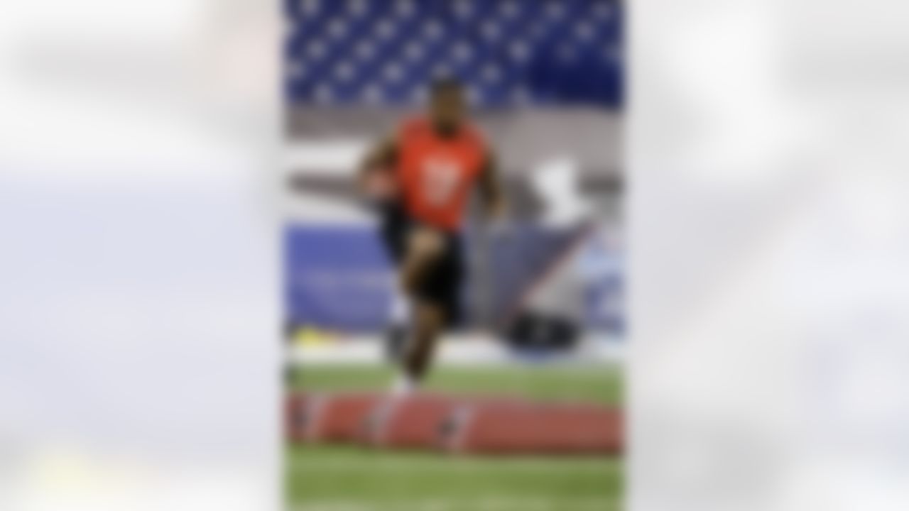 Auburn's Ben Tate runs a drill at the NFL football scouting combine in Indianapolis, Sunday, Feb. 28, 2010. (AP Photo/Michael Conroy)