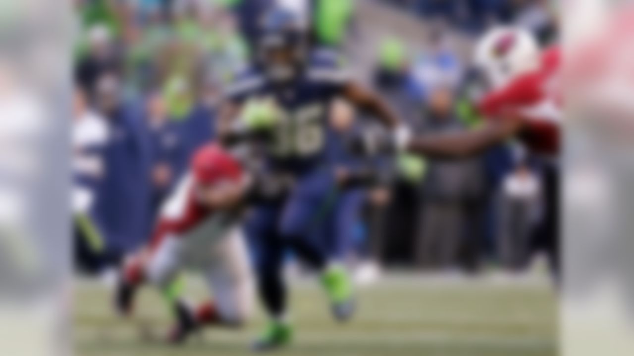 When Thomas Rawls left Sunday's loss to the Cardinals with a shoulder injury, Collins stepped in and absorbed 100 percent of the backfield opportunities. For those players whose championship stretches into Week 17, Collins should be the top priority add. If Rawls remains out, Collins will be the featured back in a plus matchup against the league's worst rushing defense -- the San Francisco 49ers.