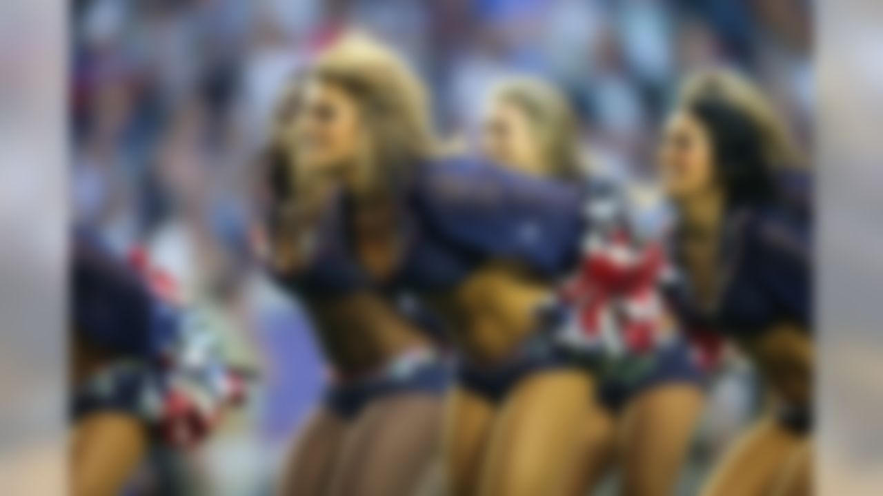 New England Patriots cheerleaders perform during Super Bowl XLIX at University of Phoenix Stadium on Sunday, February 1, 2015, in Glendale, AZ. (Perry Knotts/NFL)