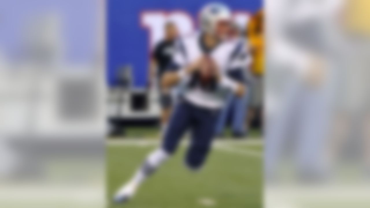 New England Patriots quarterback Ryan Mallett (15) looks to pass during the first half of a preseason NFL football game against the New York Giants, Wednesday, Aug. 29, 2012, in East Rutherford, N.J. (AP Photo/Bill Kostroun)