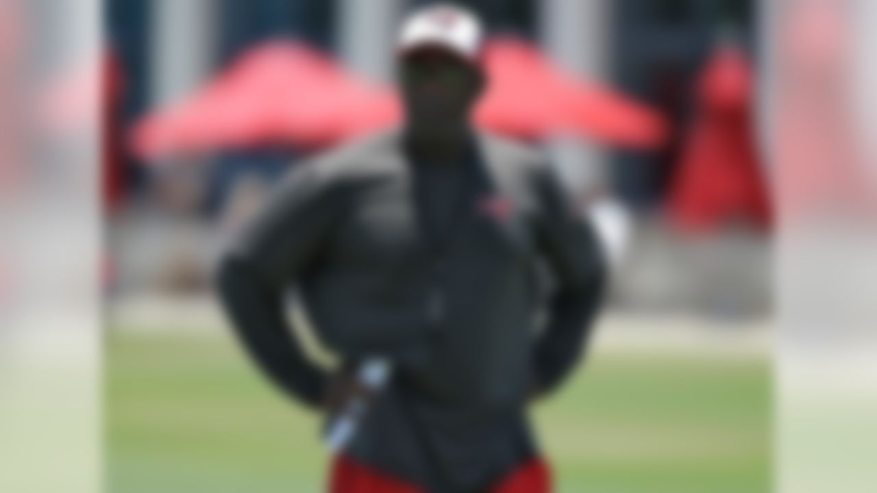After a year out of the game, Smith looks to push Tampa Bay back into the NFC South fight. The Bucs have not been a true threat in the division since they took it in 2007, when Jon Gruden was still roaming sidelines (... as opposed to taking 20-year-old quarterbacks to the dry-erase board). Smith's résumé includes a Super Bowl appearance and an NFC Championship Game berth in 2010. His nine-year tenure in Chicago didn't seem to be appreciated until he was dismissed following the 2012 season -- during which he won 10 games.
