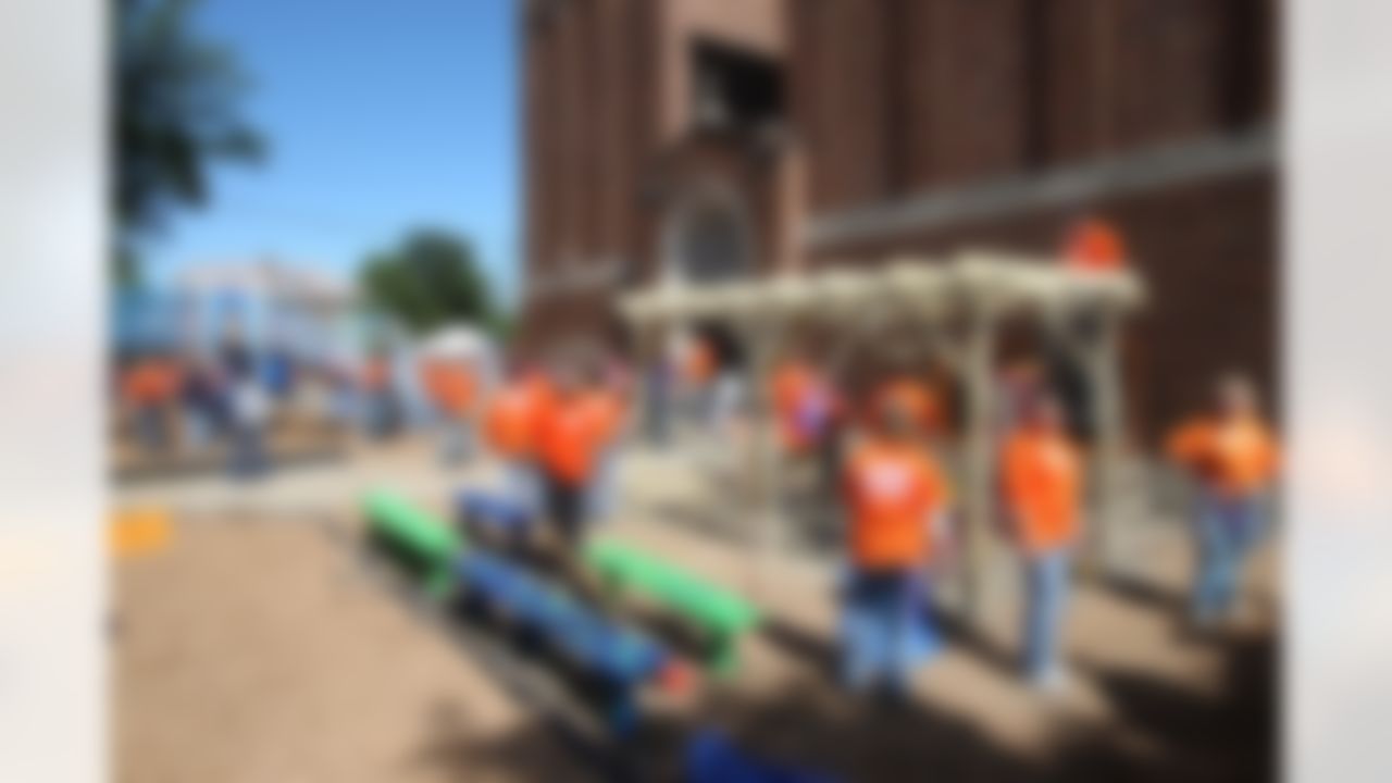 The Home Depot associates and 50 KaBOOM! volunteers build a state-of-the-art playground. (Photo by Tom Copeland/Home Depot)