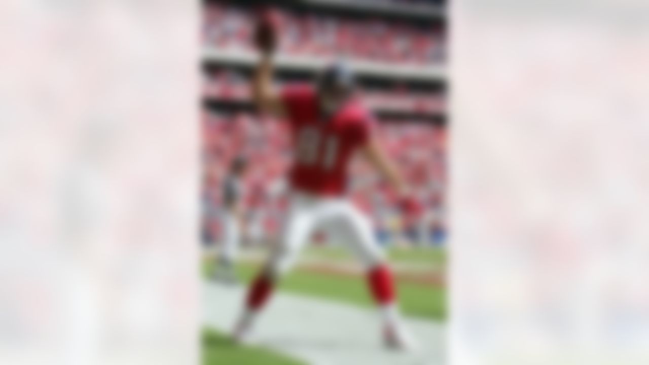 HOUSTON - OCTOBER 22:  Owen Daniels #81 of the Houston Texans spikes the ball after scoring a touchdown during the game against the Jacksonville Jaguars at Reliant Stadium on October 22, 2006 in Houston, Texas. Photo by Getty Images.