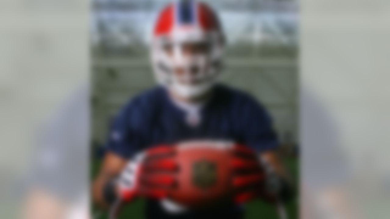 ORCHARD PARK, NY - MAY 01:  Aaron Maybin #58, 2009 first round draft pick of the Buffalo Bills
 poses during Buffalo Bills minicamp at the Buffalo Bills Fieldhouse on May 1, 2009 in Orchard Park, New York.  (Photo by Rick Stewart/Getty Images)