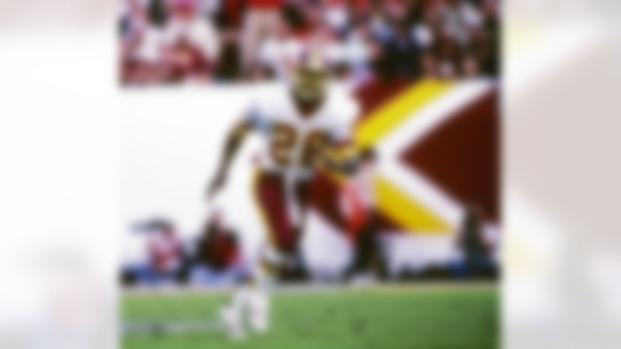 Washington Redskins cornerback Darrell Green (28) during Super Bowl XXII, a 42-10 victory over the Denver Broncos on January 31, 1988, at Jack Murphy Stadium in San Diego, CA. (National Football League)