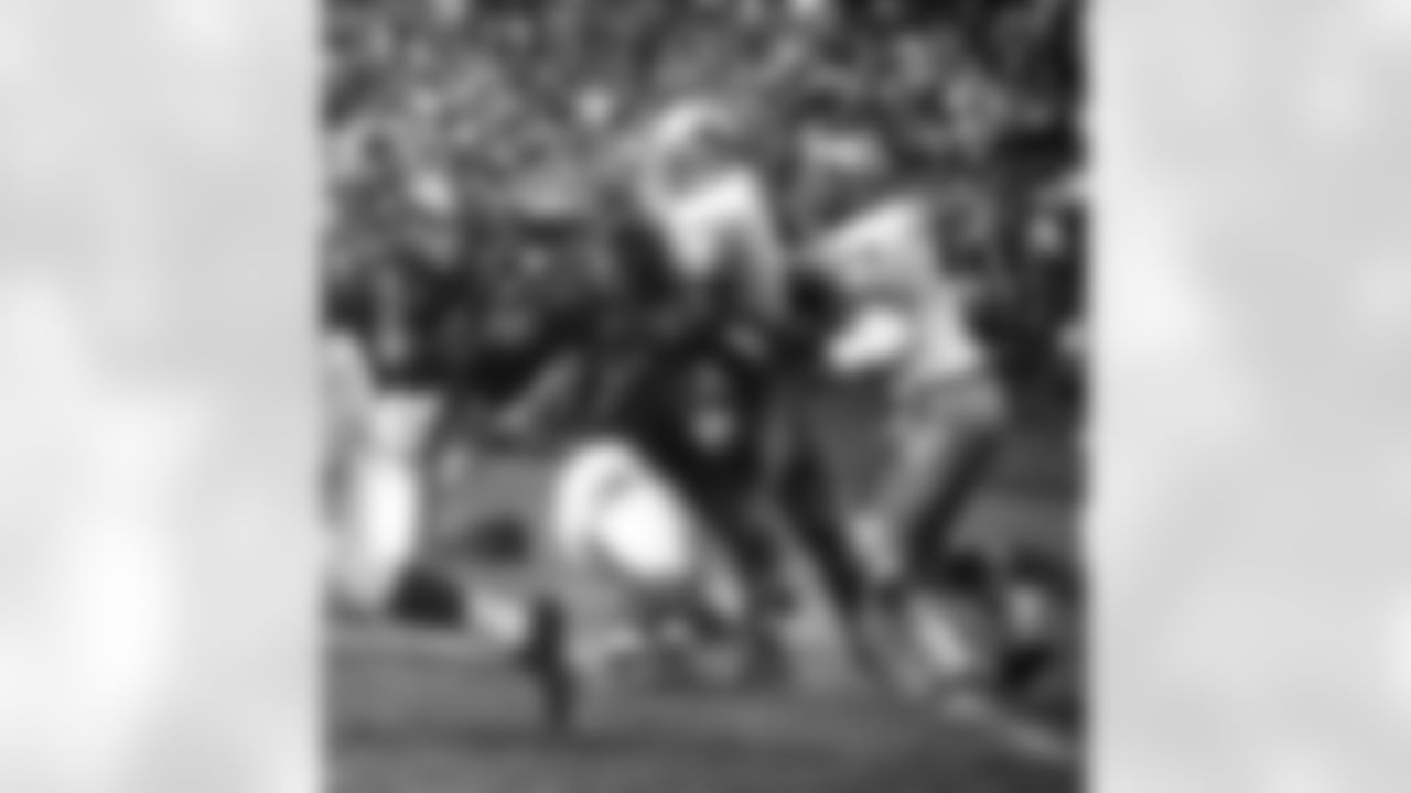 Detroit Lions defensive tackle Alex Karras (71) in action during the Lions 28-10 victory over the Los Angeles Rams on October 29, 1961 at the Los Angeles Memorial Coliseum in Los Angeles, California. (National Football League)