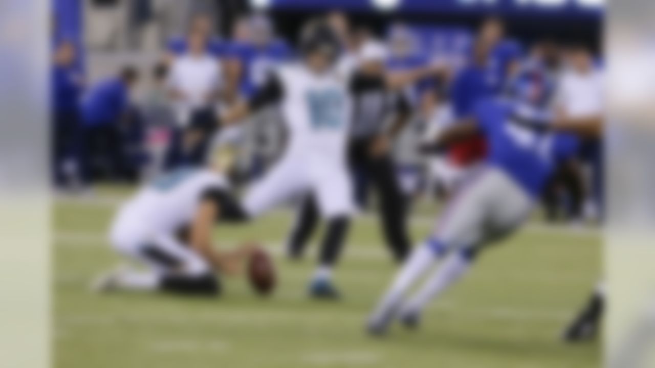 Jacksonville Jaguars' Josh Scobee (10) kicks a field goal during the first half of a preseason NFL football game against the New York Giants, Saturday, Aug. 22, 2015, in East Rutherford, N.J. (AP Photo/Peter Morgan)