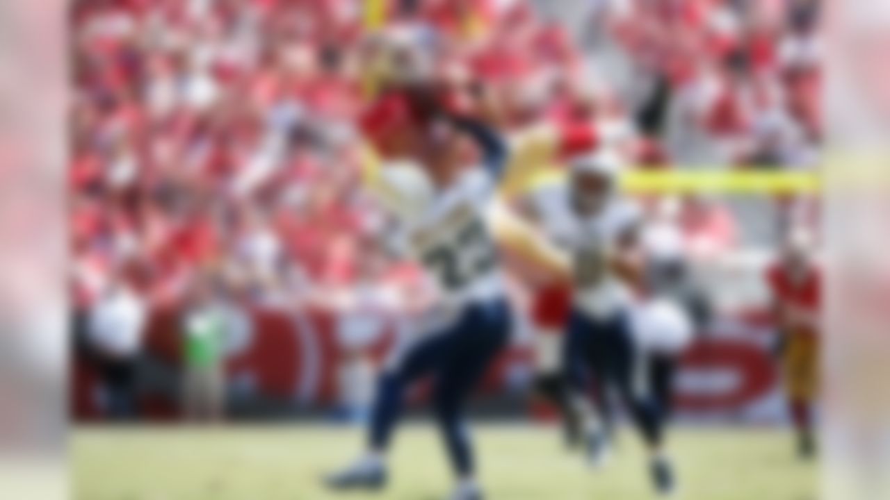 San Francisco 49ers tight end Vance McDonald (89) makes a catch against San Diego Chargers cornerback Steve Williams (23) during the NFL preseason game on Sunday, Aug. 24, 2014 at the Levi's Stadium in Santa Clara, Calif. (Ric Tapia/NFL)