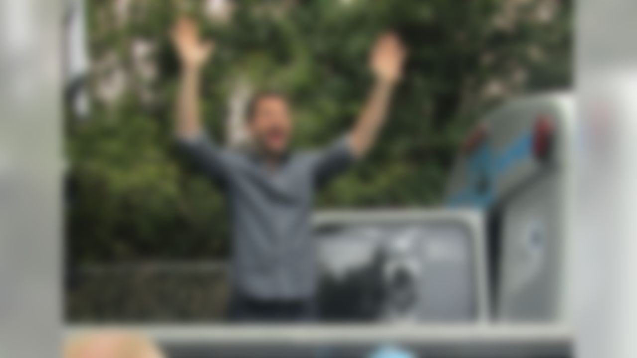 Dave Dameshek tailgates with fans before the game between the Seahawks and Panthers in Charlotte. (National Football League)