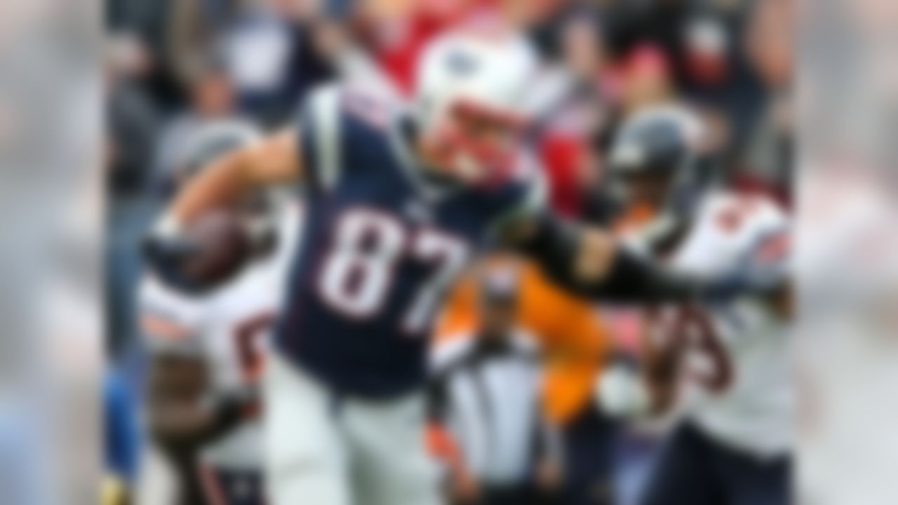 Slowly but surely Gronk has been getting healthier as the season continues, and with each passing week he grows more dangerous in the passing game. After a three-touchdown, 149-yard drubbing of the Chicago secondary last week, it's no surprise Gronk is No. 1 for Week 9.