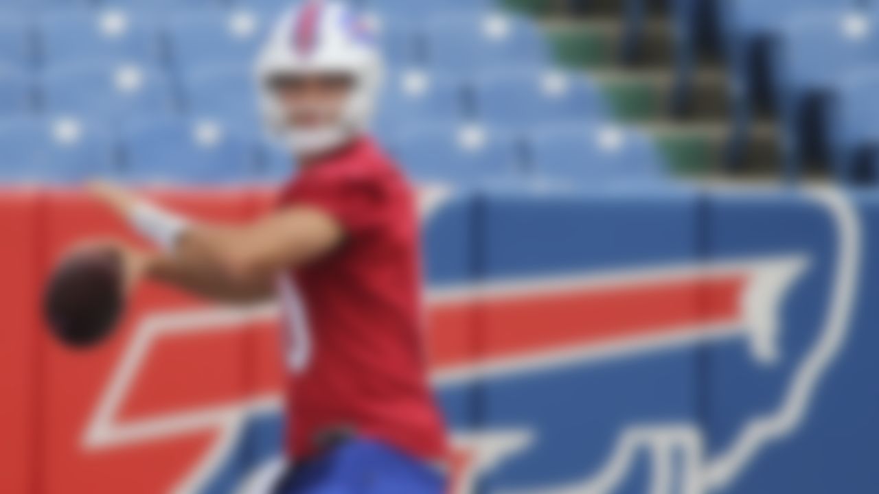 Buffalo Bills quarterback Mitchell Trubisky (10) during the NFL football team's organized team activities in Orchard park, N.Y., Wednesday June ,2 2021.