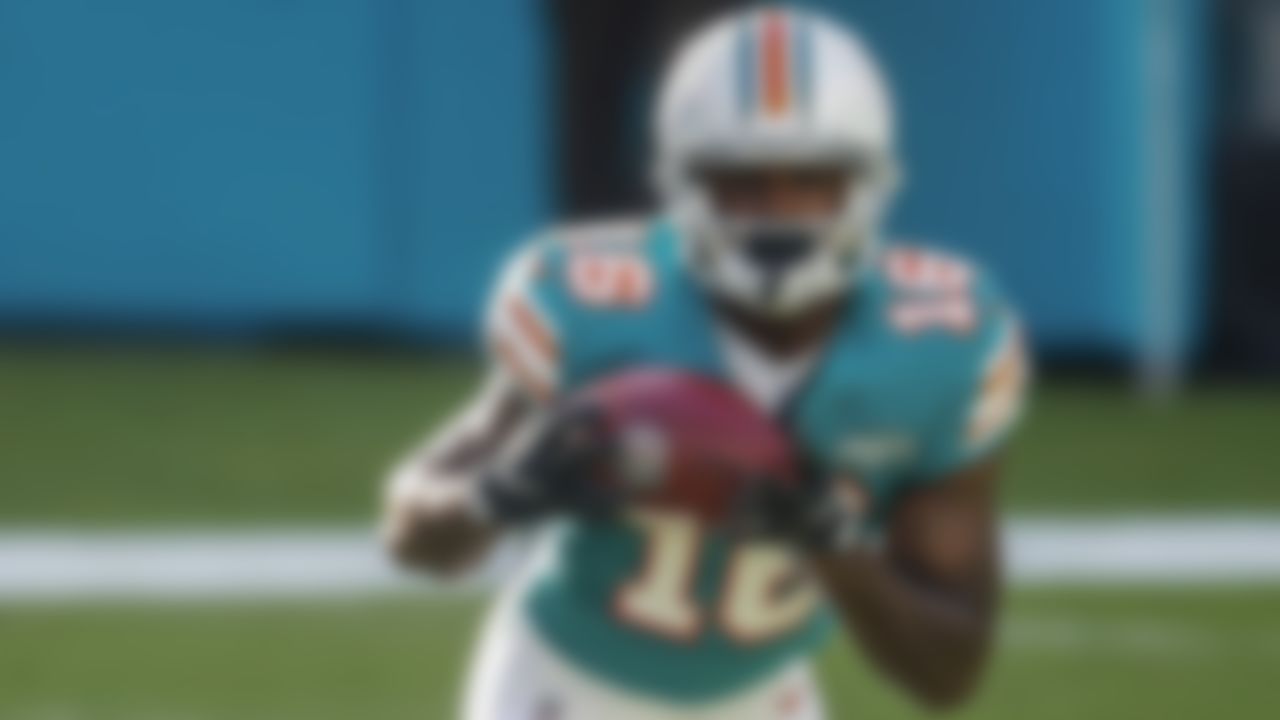 Miami Dolphins wide receiver Antonio Callaway (16) runs the ball on Sunday, Dec. 13, 2020 in Miami Gardens, Fla