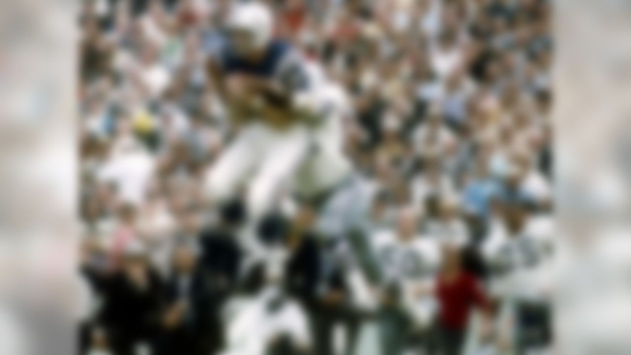 Baltimore Hall of Fame wide reciever Raymond Berry (82) catches a pass in the Colts 35-3 victory over the Dallas Cowboys in the Playoff Bowl on January 9, 1966 at the Orange Bowl in Miami Florida.  1966 NFL Playoff Bowl - Baltimore Colts vs Dallas Cowboys - January 9, 1966  (NFL Photos/Associated Press)