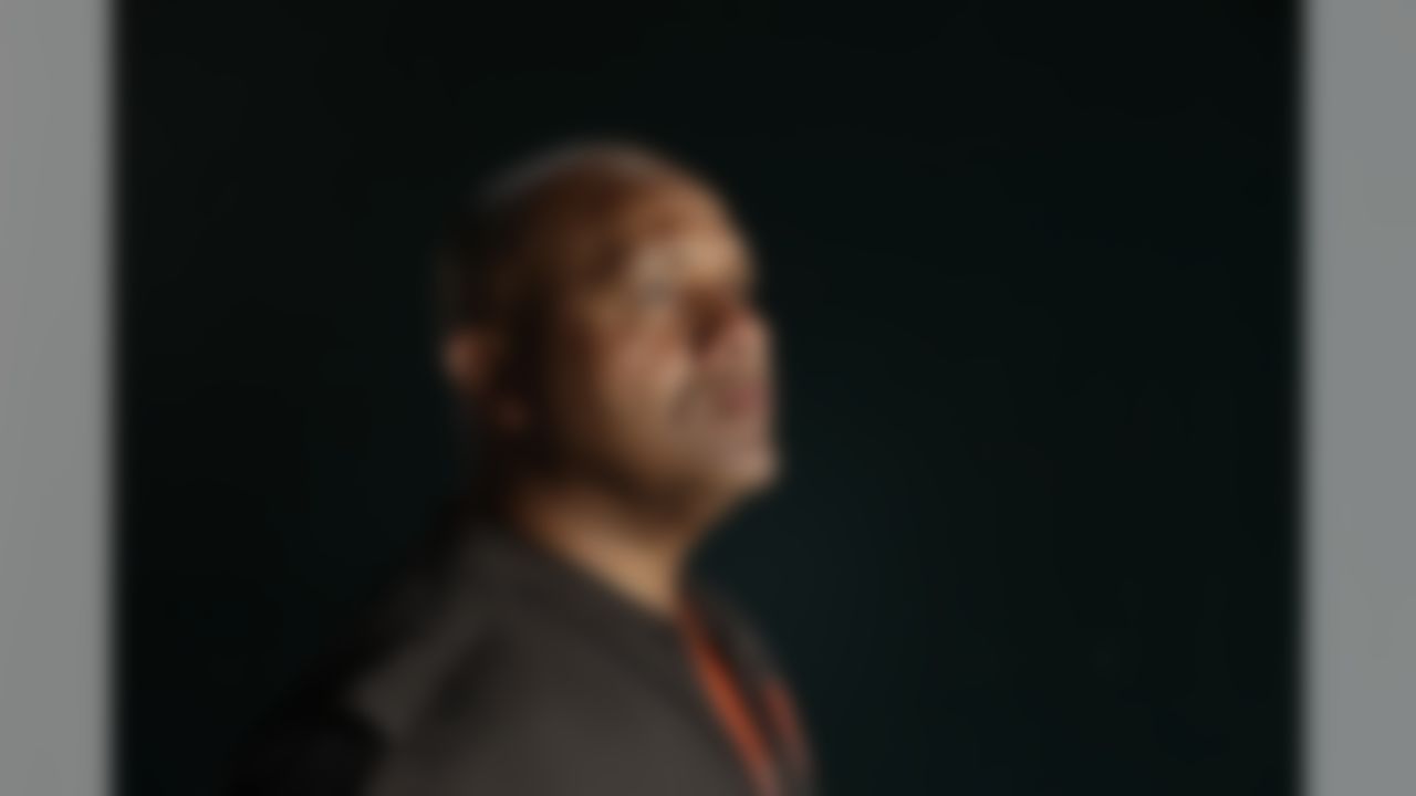 Cleveland Browns head coach Hue Jackson waits to run onto the field before an NFL football game against the Philadelphia Eagles, Sunday, Sept. 11, 2016, in Philadelphia. (AP Photo/Matt Rourke)