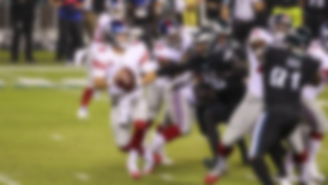 New York Giants quarterback Daniel Jones (8) looks to throw the ball during an NFL football game against the Philadelphia Eagles on Thursday, October 22, 2020 in Philadelphia, Pennsylvania.