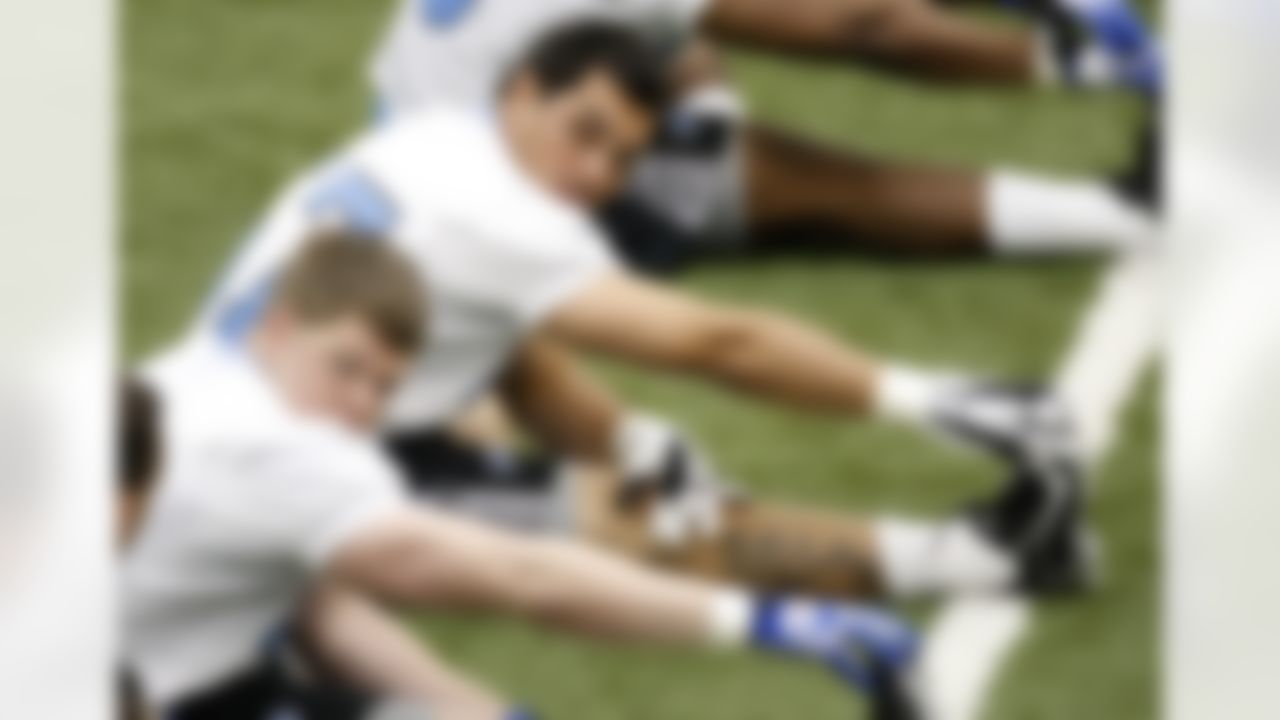 ALLEN PARK, MI - MAY 03: Jordon Dizon #57 of the Detroit Lions stretches prior to rookie training camp at the Detroit Lions Headquarters and Training Facility on May 3, 2008 in Allen Park, Michigan. (Photo by Gregory Shamus/Getty Images)